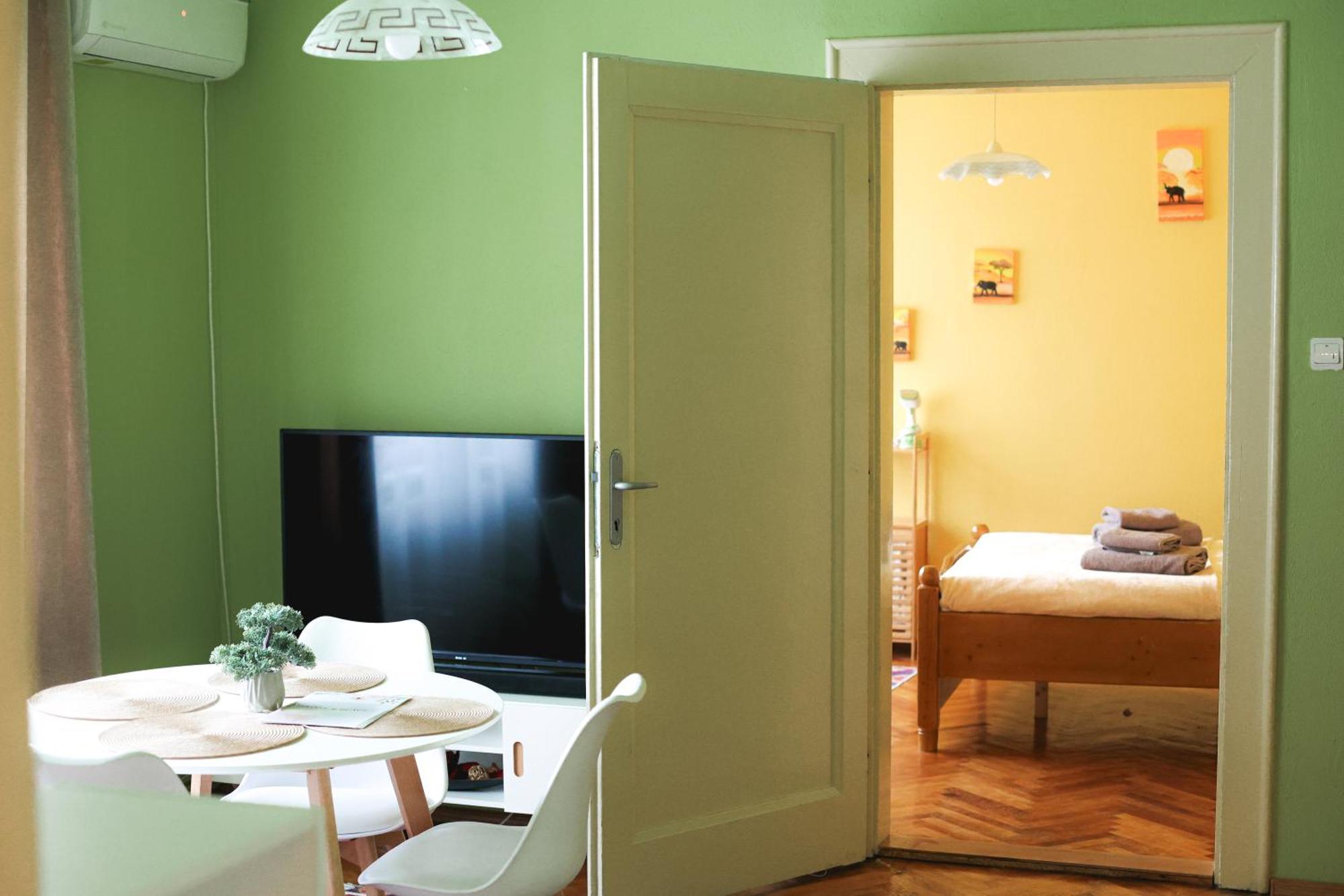 Noni'S Old Town Apartment Сибиу Экстерьер фото